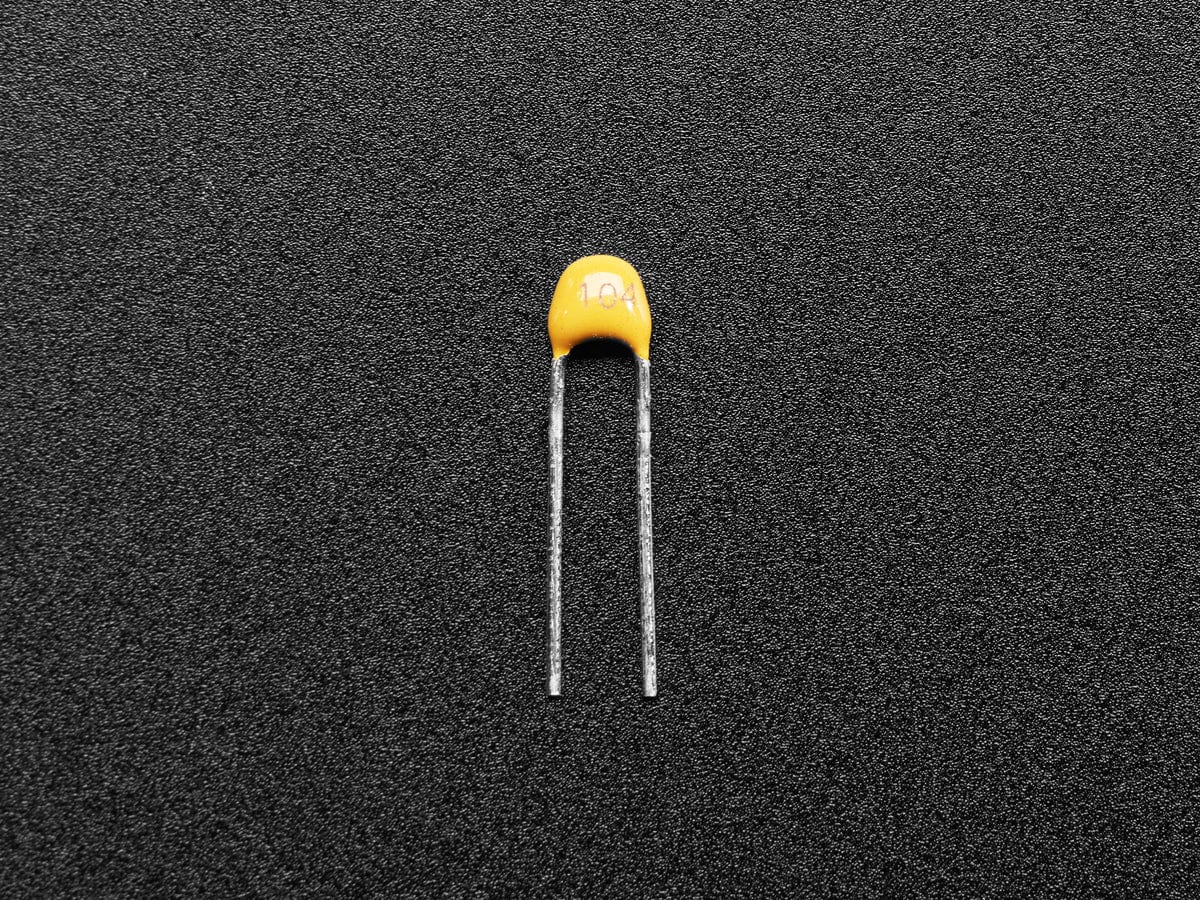 0.1uF ceramic capacitors - 10 pack - Image 2