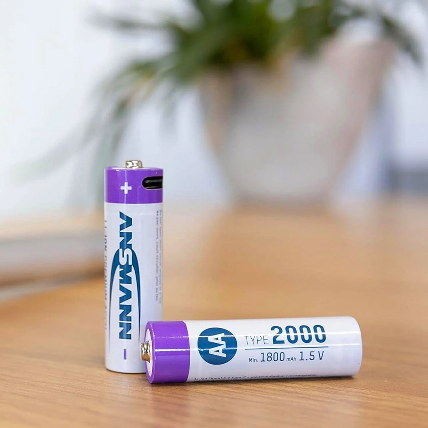 USB-C Rechargeable Li-Ion AA Batteries (4-pack, 2000mAh) - Image 4