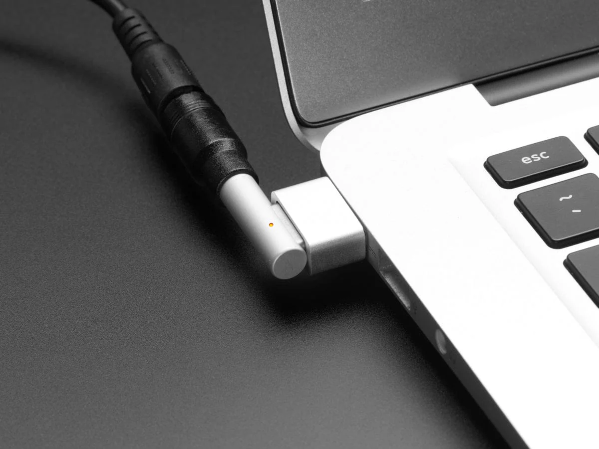 2.1mm DC Barrel Jack to 1st Generation MagSafe Adapter - Image 2