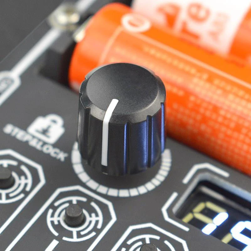 6-Way Adjustable DC Regulated Power Supply for 18650 Batteries [Discontinued] - Image 3