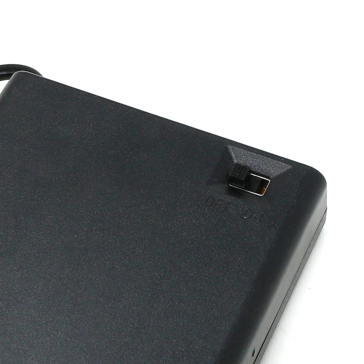8 x AA battery holder with 5.5mm/2.1mm Plug and On/Off Switch - Image 3