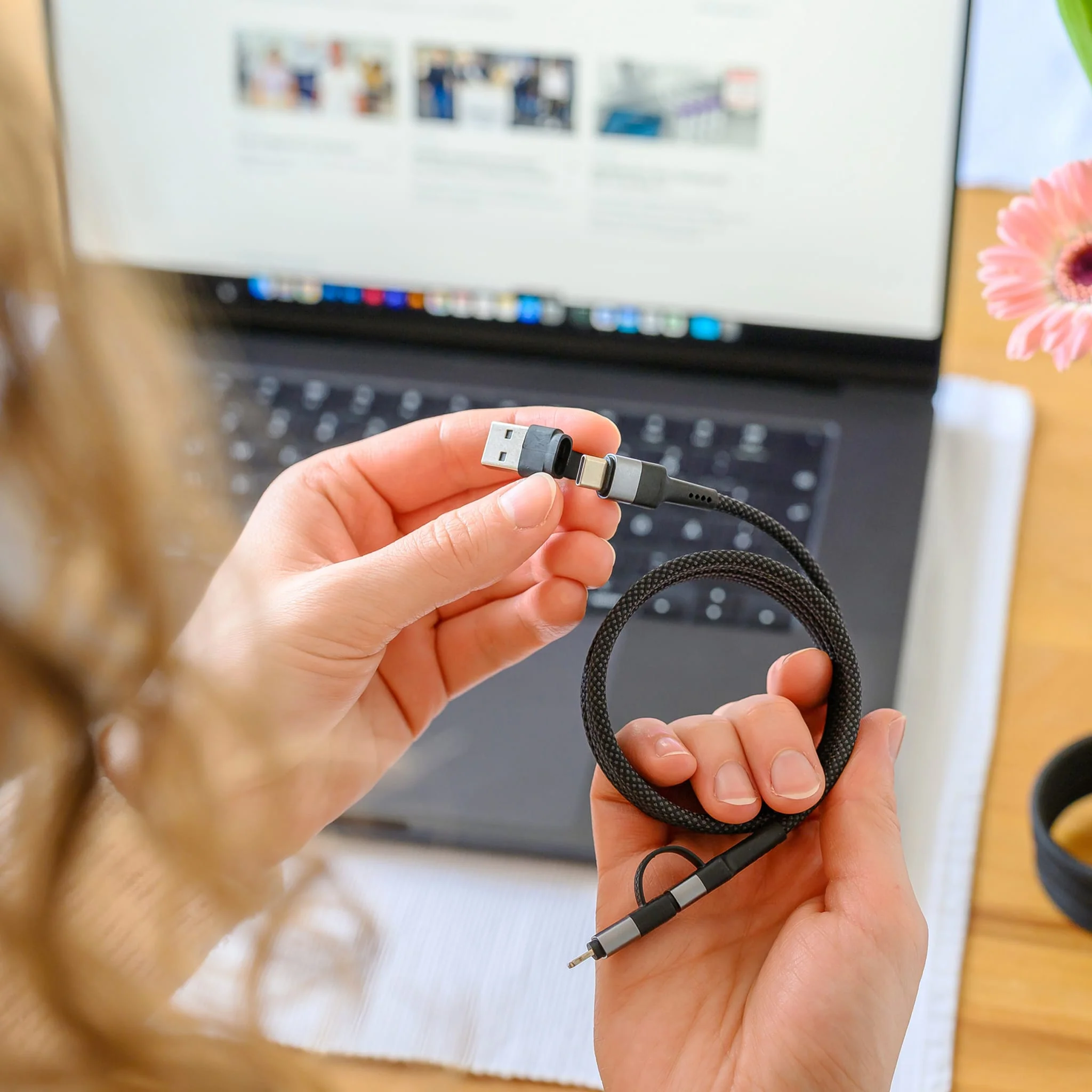 ANSMANN Magnetic 4-in-1 Charging Cable - Image 4