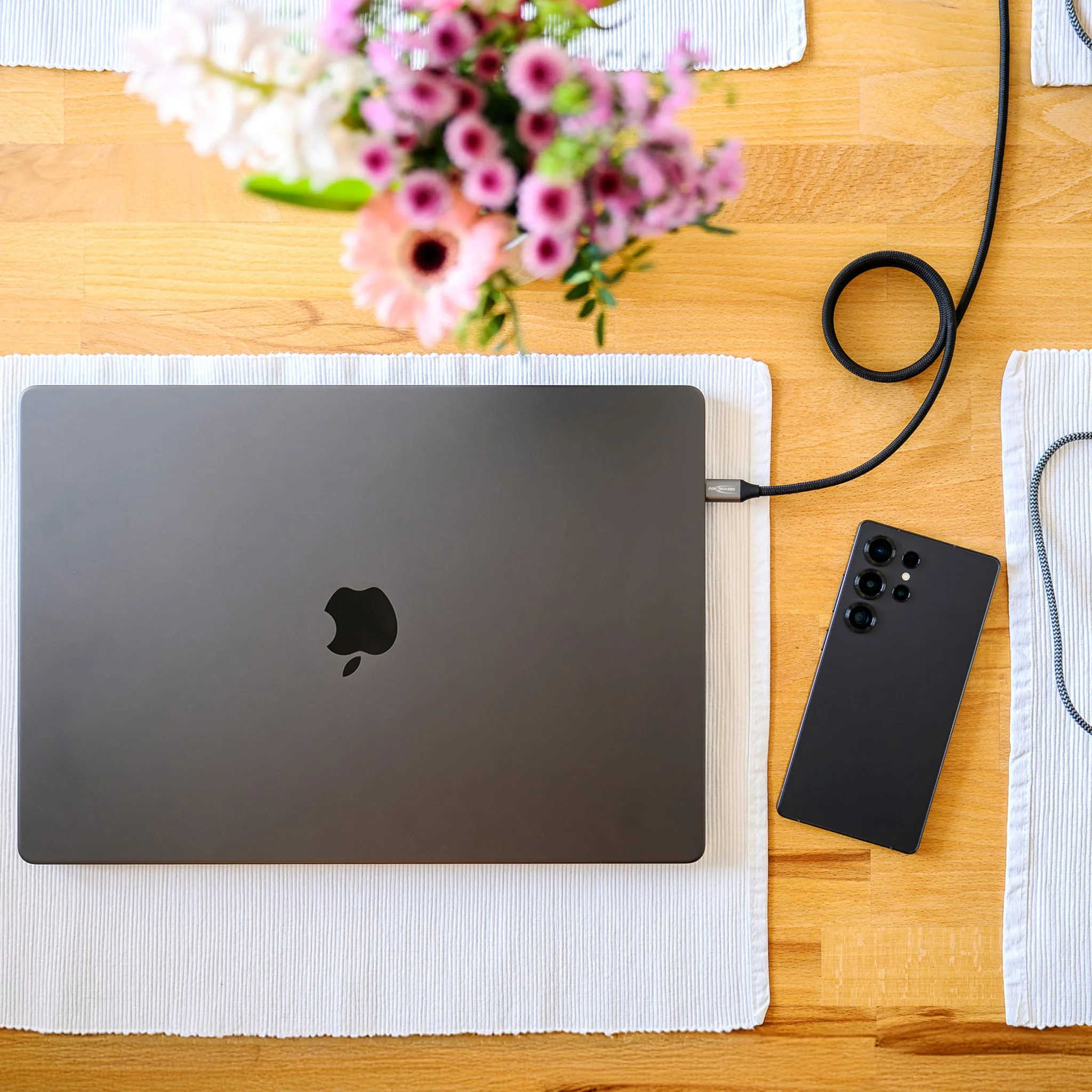 ANSMANN Magnetic USB-C to USB-C Cable - Image 3