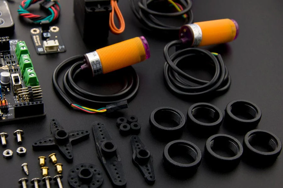 Gravity: DIY Remote Control Robot Kit [discontinued] - Image 2
