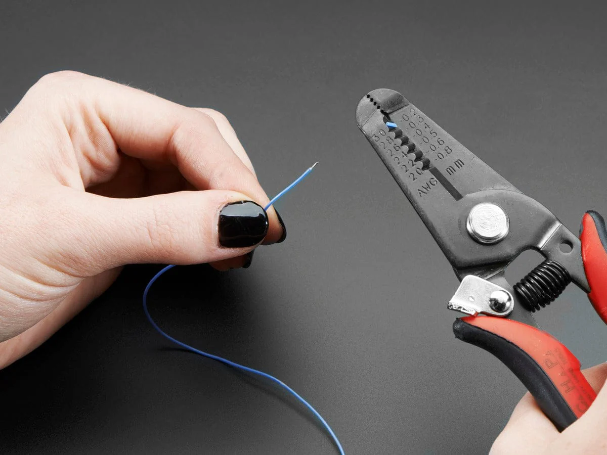 Hakko Professional Quality 20-30 AWG Wire Strippers (CSP-30-1) - Image 5