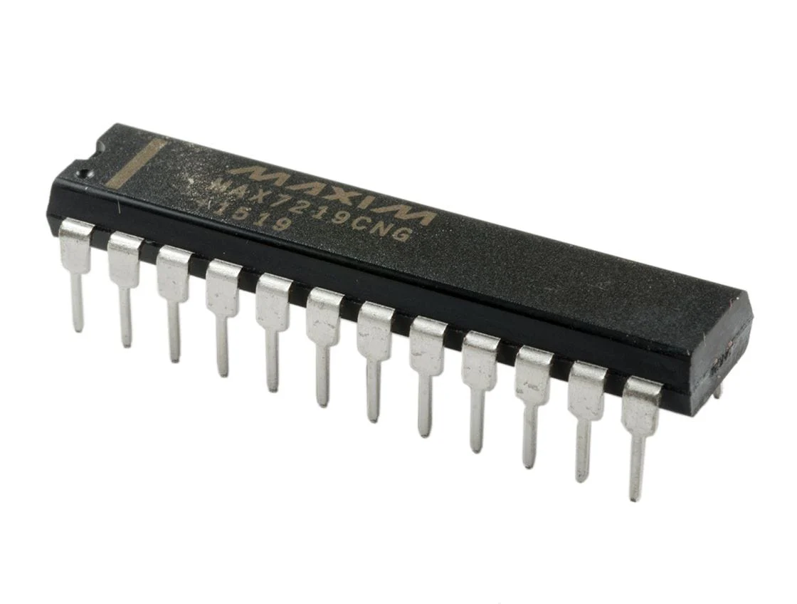 MAX7219CNG+ LED & 8-Digit Display Driver