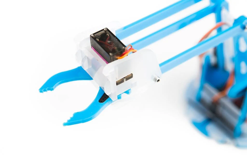 [Discontinued] MeArm (Raspberry Pi Edition) - Pocket Sized Robot Arm - Image 2