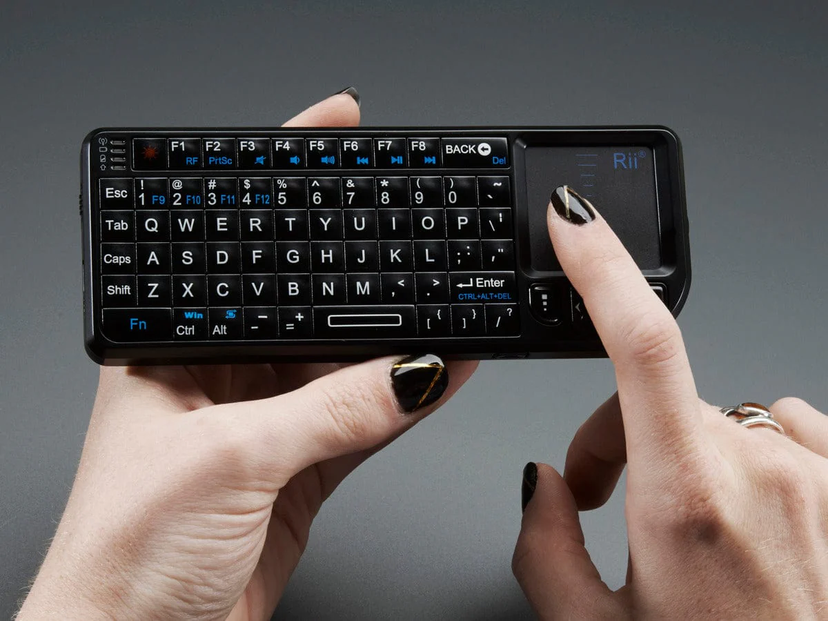 Miniature Wireless USB Keyboard with Touchpad - Image 2