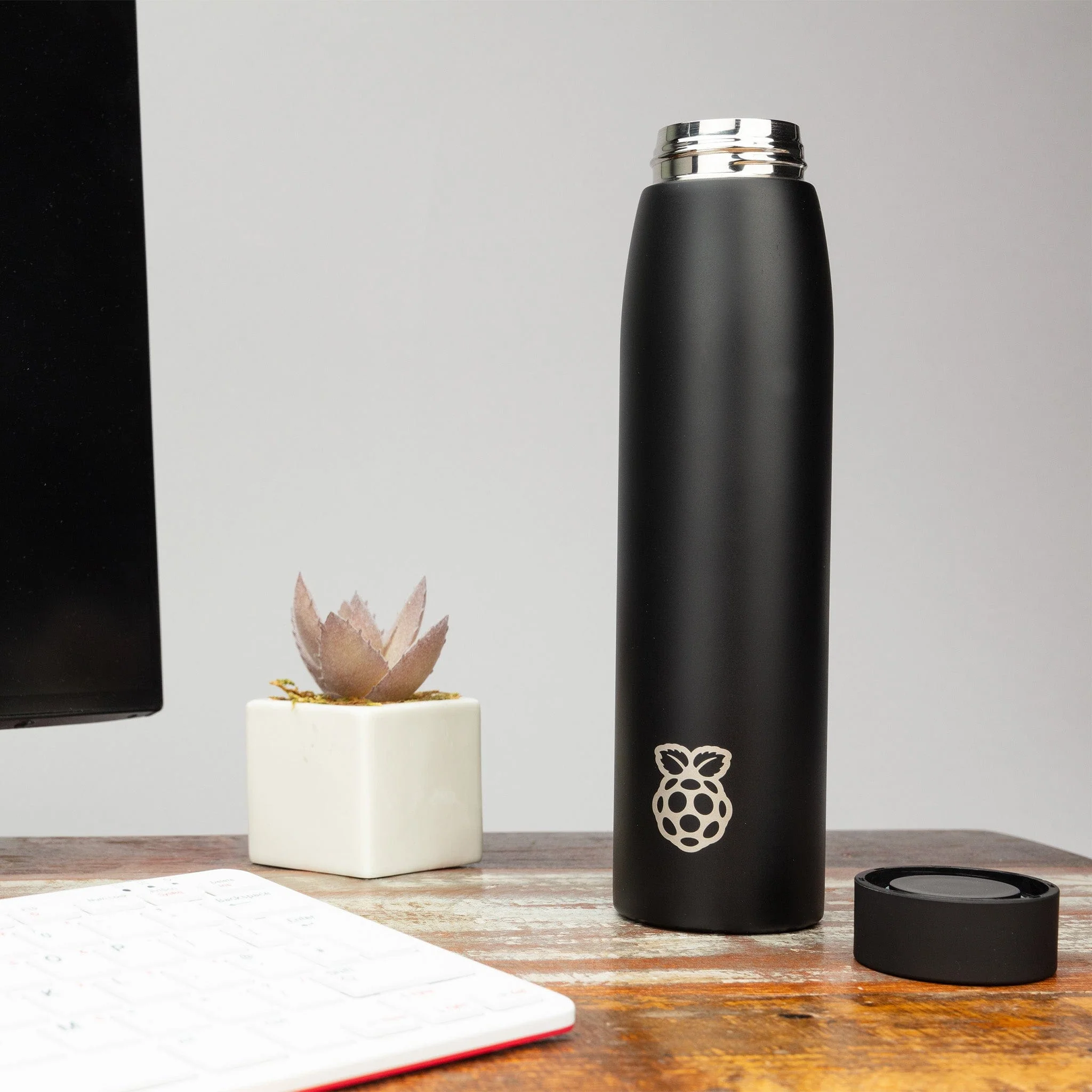 Raspberry Pi Laser Engraved Drinks Bottle - Image 2