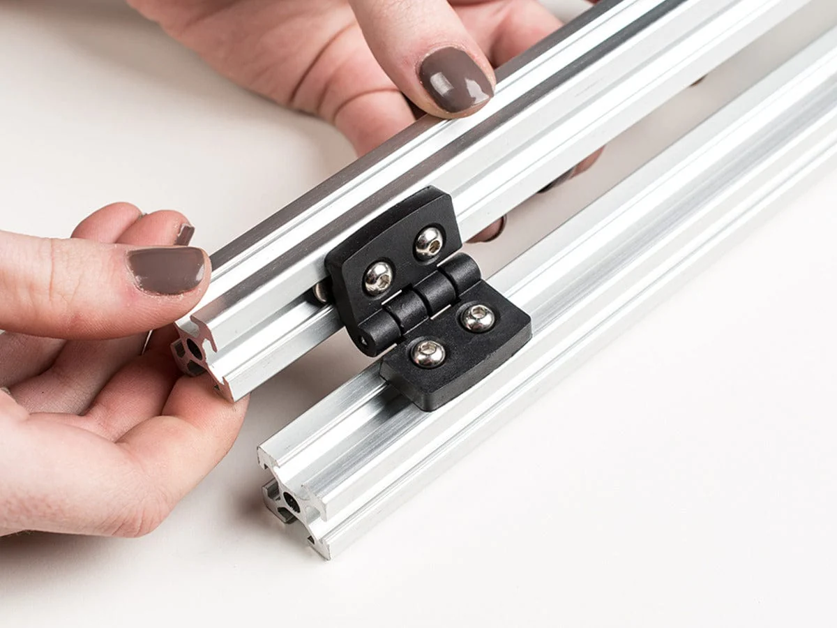 Plastic Hinge for 20x20 Aluminum Extrusion - Image 3