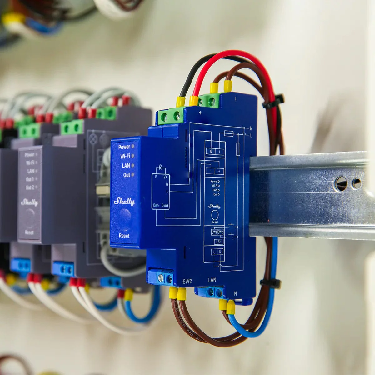 Shelly Pro Dimmer 0/1-10V PM - Image 3