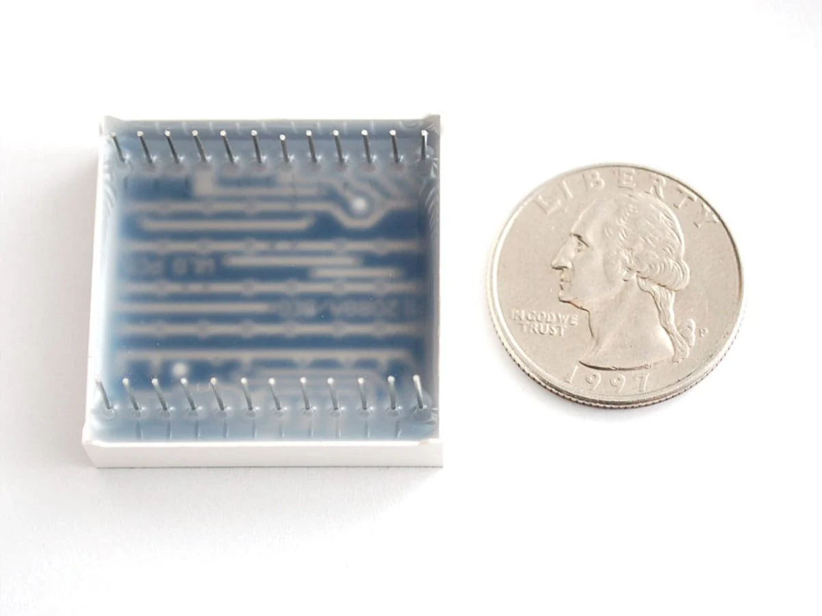 Small 1.2" 8x8 Bi-Color (Red/Green) Square LED Matrix - Image 2