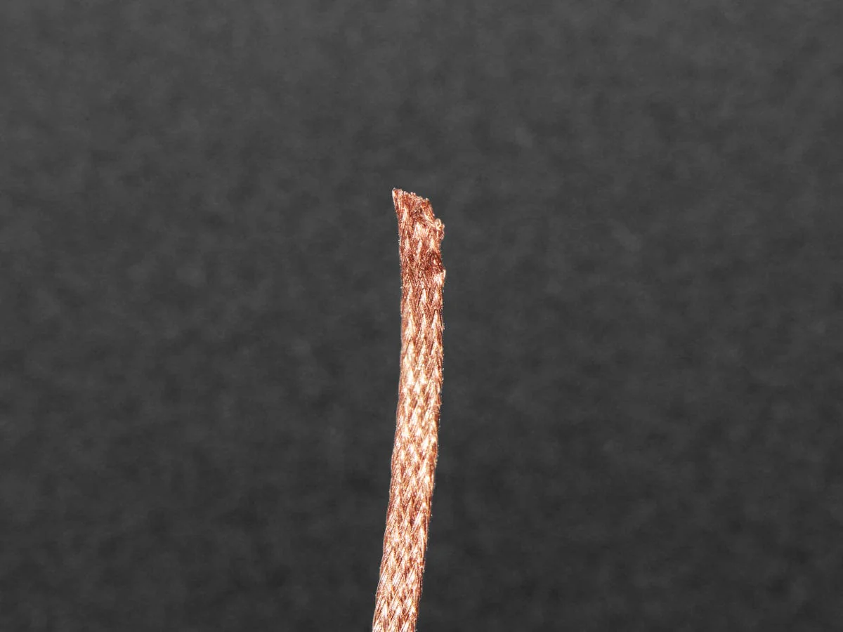 Solder wick - 1.5mm wide and 1.5m / 5 feet long - Image 2