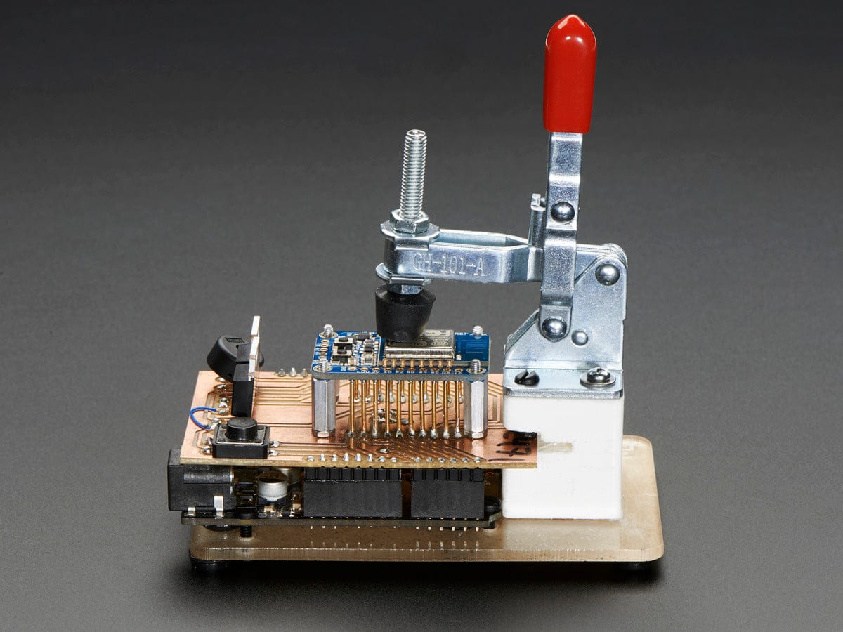 Toggle Clamp - Medium Flip-up Style - Image 4