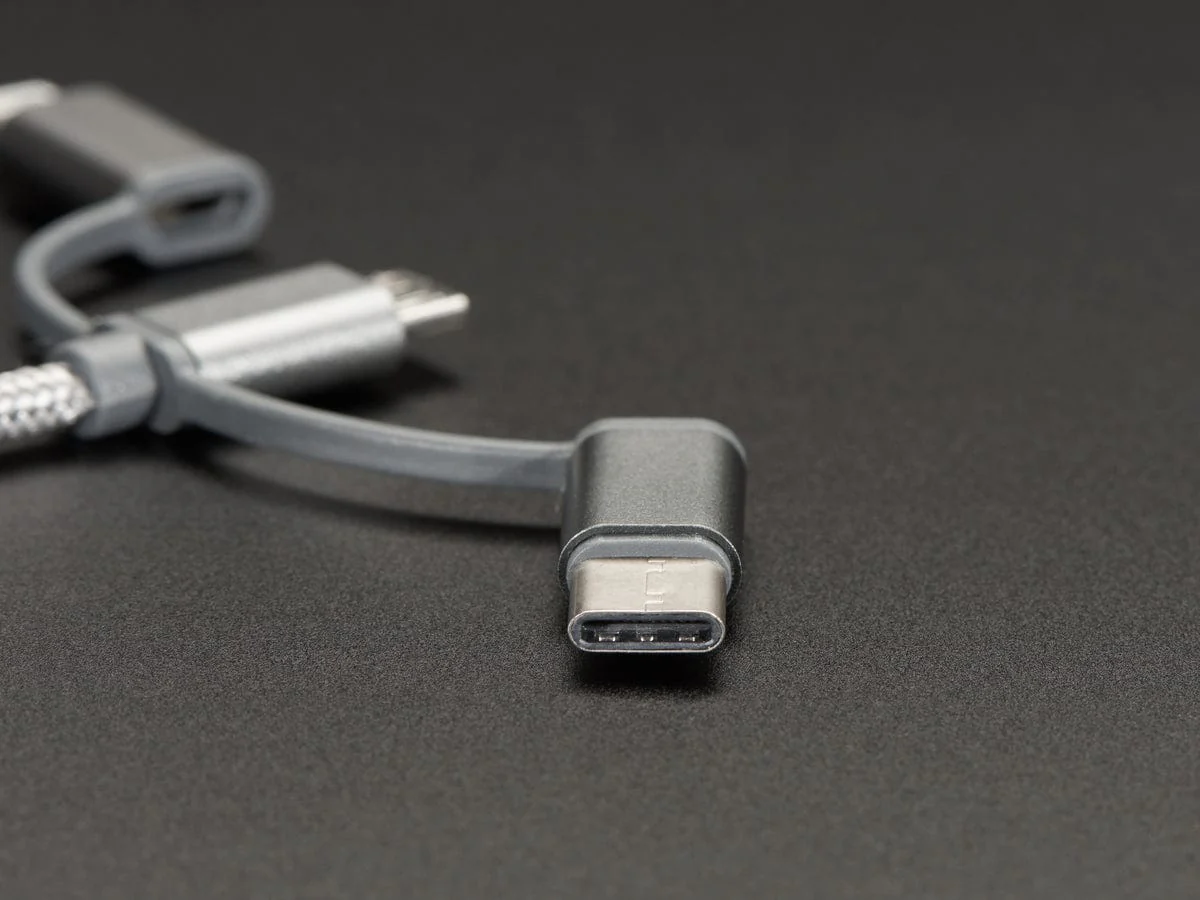 USB 3-in-1 Sync and Charge Cable - Micro B / Type-C / Lightning [Discontinued] - Image 2